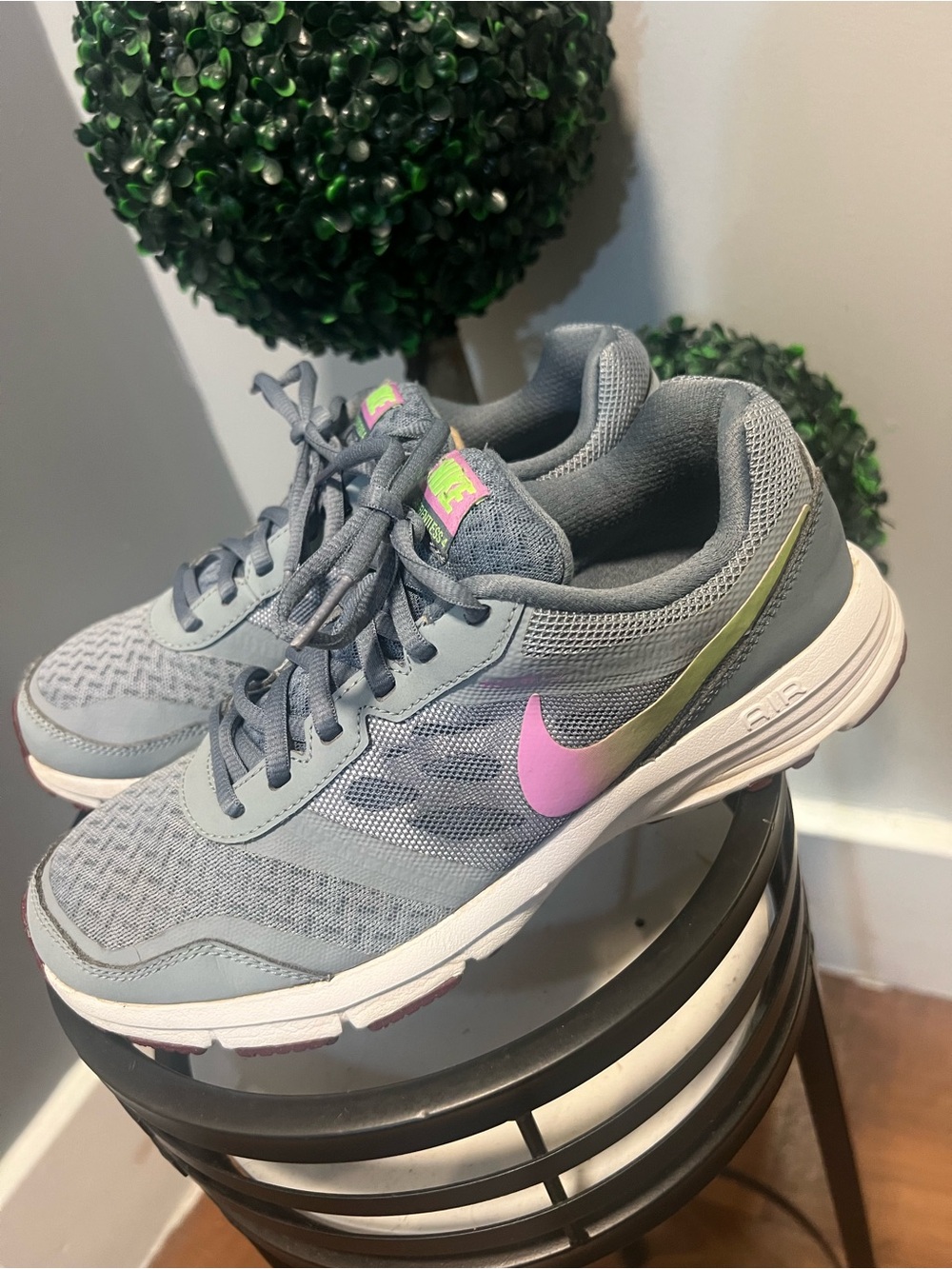 Nike Women's Gray Athletic Sneakers with Pink Swoosh and Olive Accent size 8.5